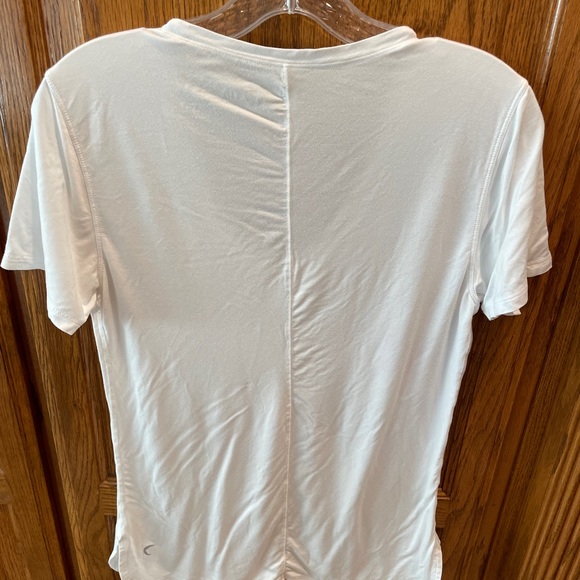 Zyia Active Women’s Large tee - Picture 3 of 3